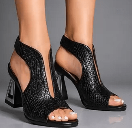Vittoria / Elegantes sandalias trenzadas - Luna Ferrer