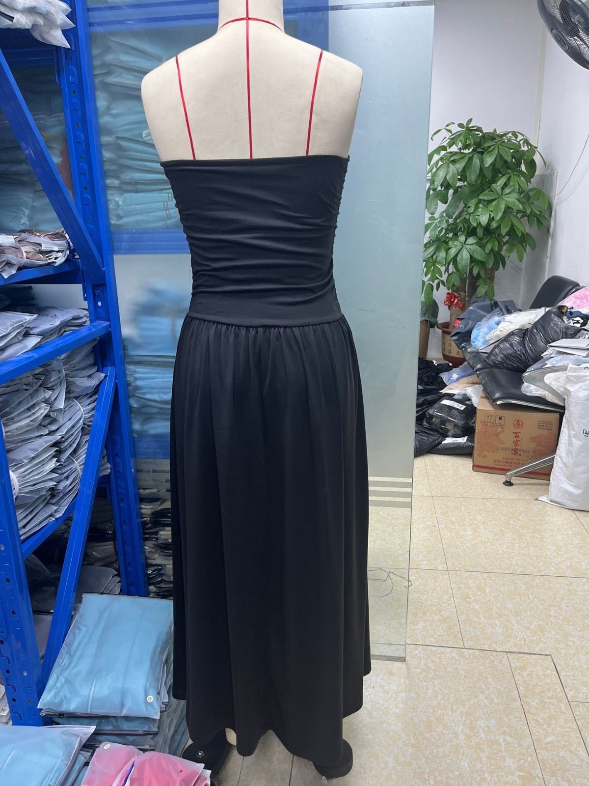 Soleil — Vestido Maxi Palabra de Honor con Falda Fluida | Luna Ferrer - Luna Ferrer