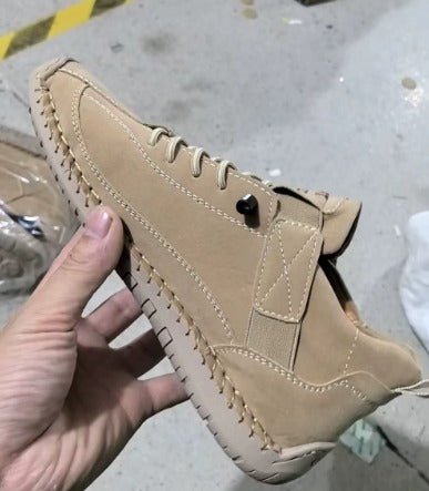 Zapatillas casual con cordones en caqui - Paula Vela Zapatillas